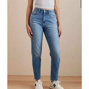 American Eagle high rise mom jeans 000